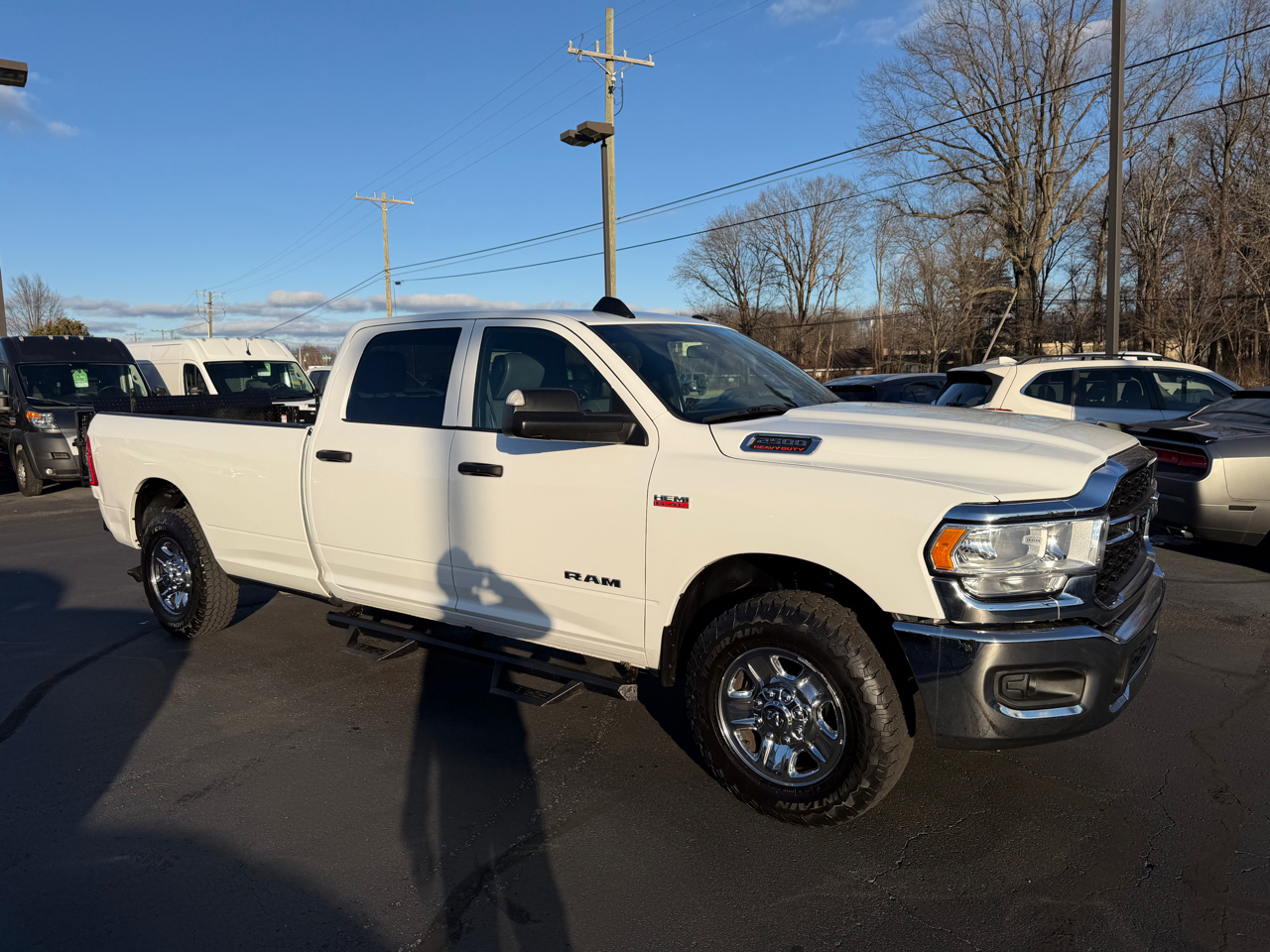 RAM 2500 Tradesman 4x2 Crew Cab 8' Box 2022