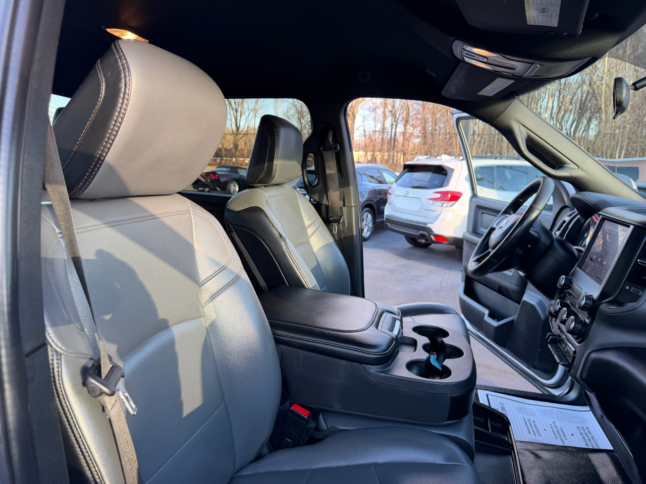 RAM 2500 Tradesman 4x2 Crew Cab 8' Box 2022