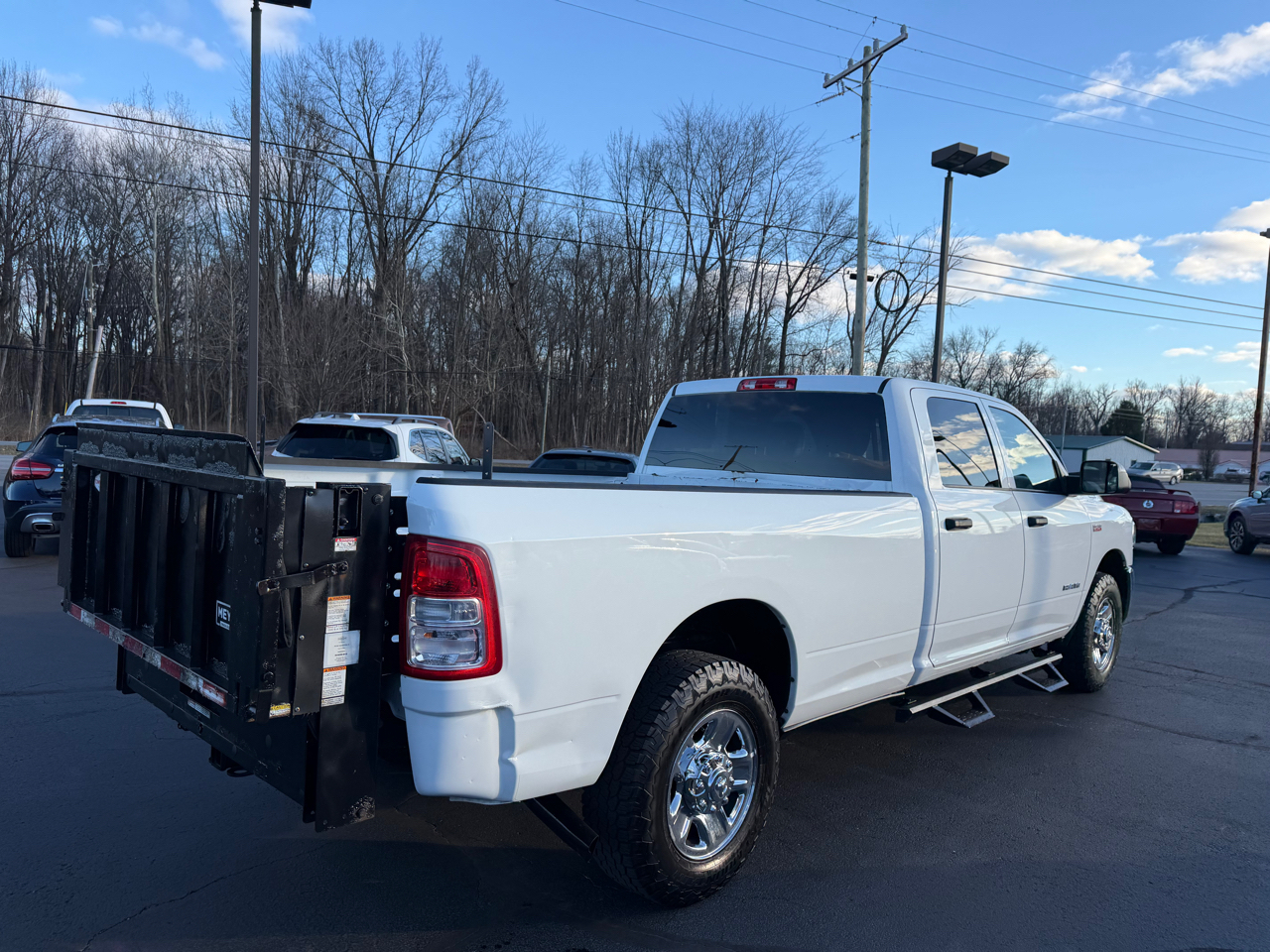 RAM 2500 Tradesman 4x2 Crew Cab 8' Box 2022