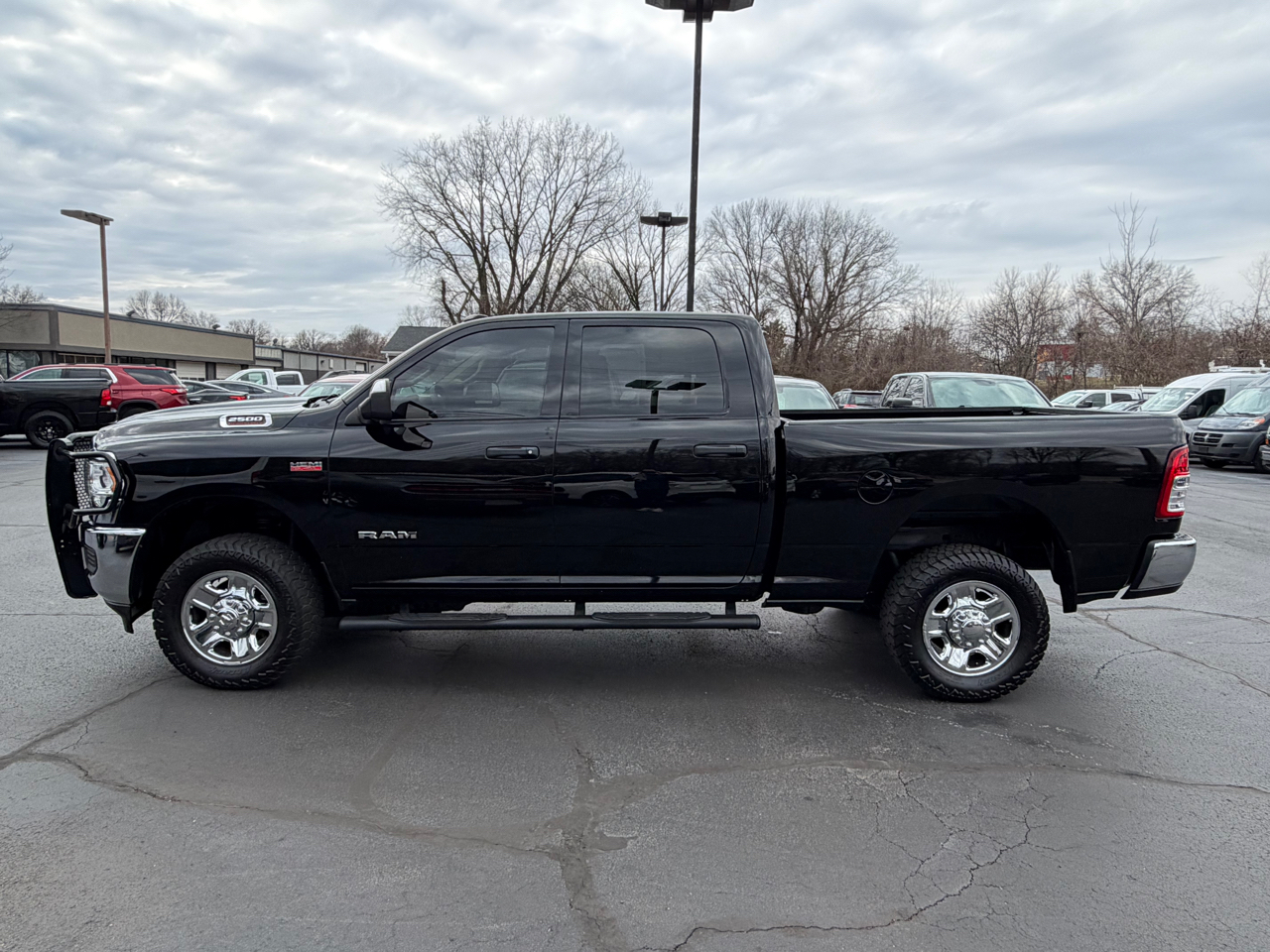 RAM 2500 Tradesman 4x4 Crew Cab 6'4" Box 2020