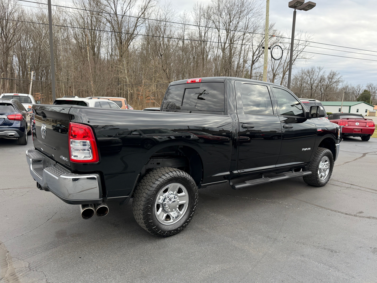 RAM 2500 Tradesman 4x4 Crew Cab 6'4" Box 2020