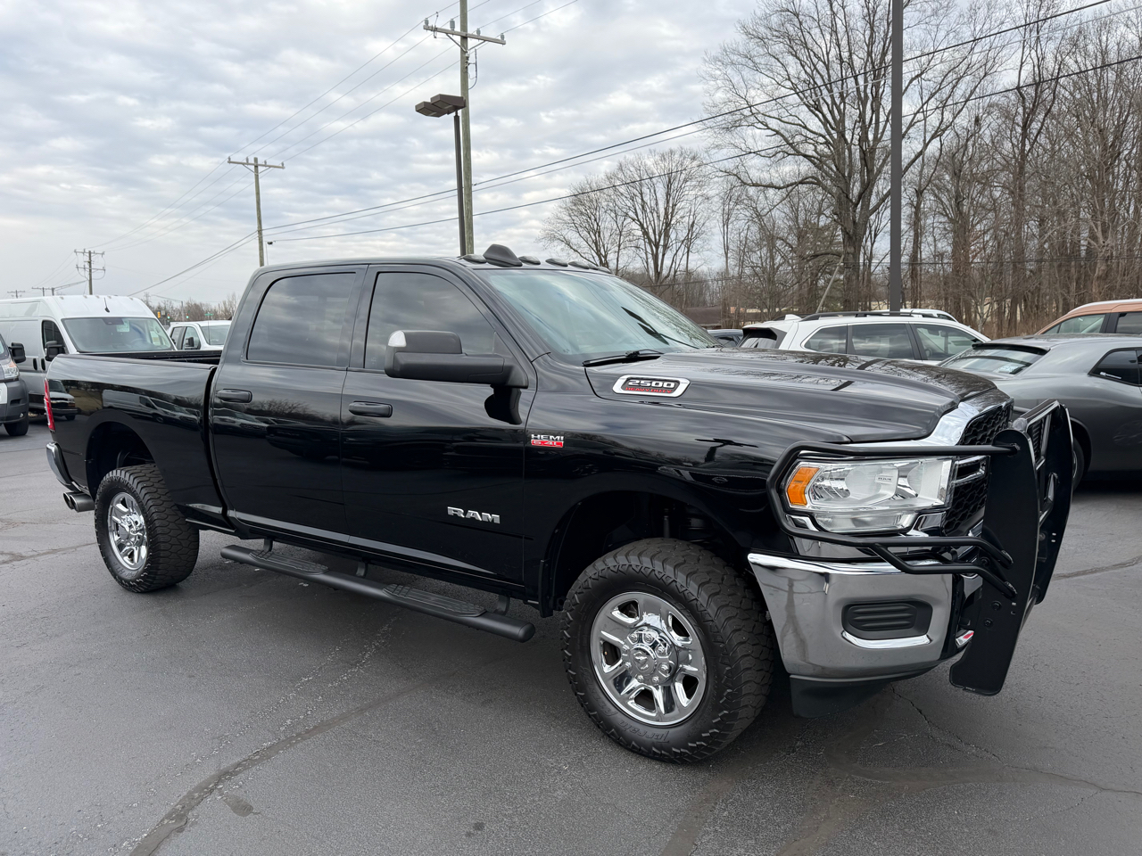 RAM 2500 Tradesman 4x4 Crew Cab 6'4" Box 2020