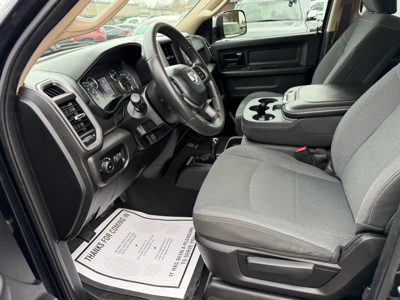 RAM 2500 Tradesman 4x4 Crew Cab 6'4" Box 2020