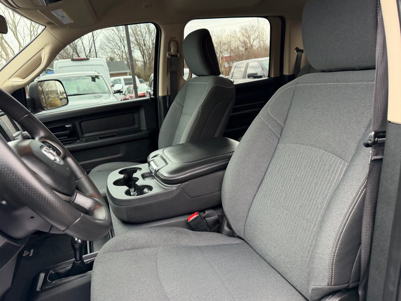 RAM 2500 Tradesman 4x4 Crew Cab 6'4" Box 2020