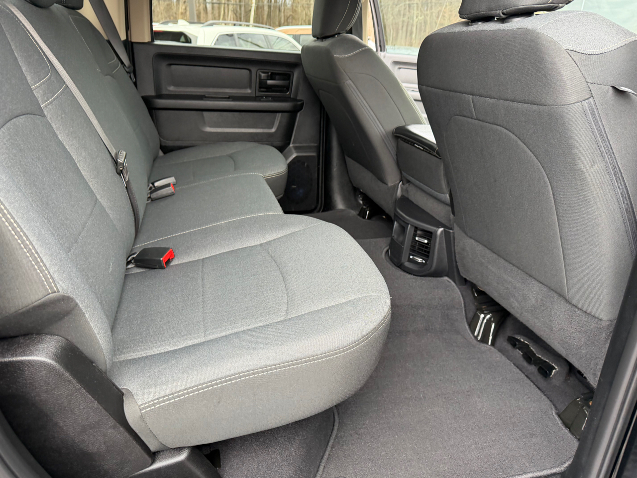 RAM 2500 Tradesman 4x4 Crew Cab 6'4" Box 2020