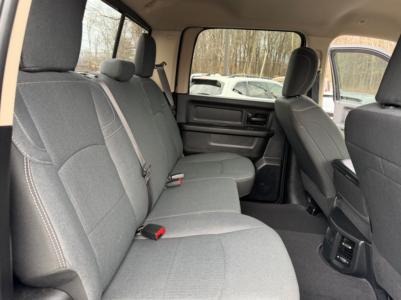 RAM 2500 Tradesman 4x4 Crew Cab 6'4" Box 2020