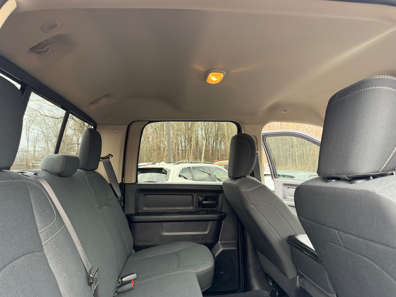 RAM 2500 Tradesman 4x4 Crew Cab 6'4" Box 2020