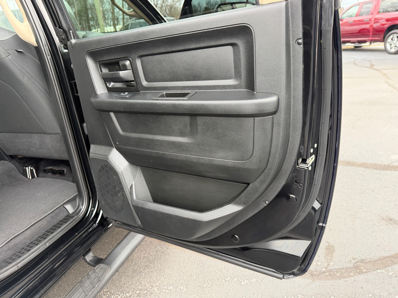 RAM 2500 Tradesman 4x4 Crew Cab 6'4" Box 2020