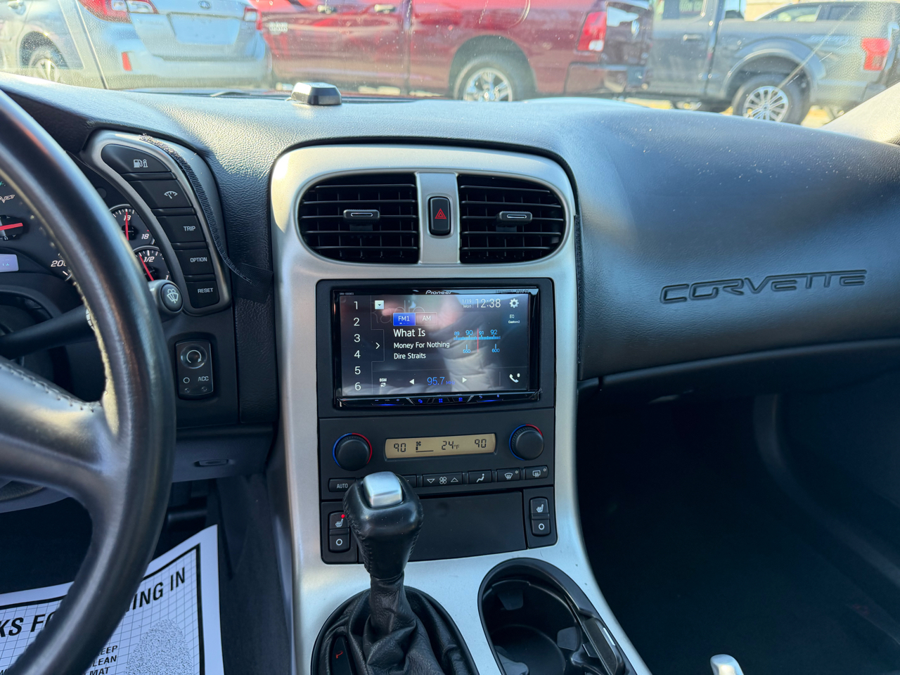 Chevrolet Corvette 2dr Convertible 2005