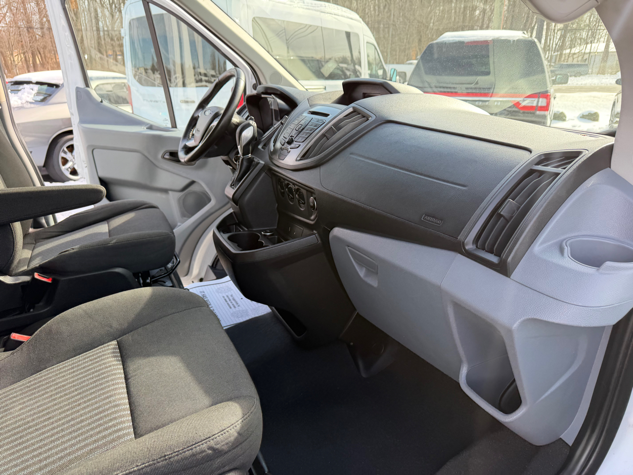 Ford Transit Wagon T-350 148" Low Roof XLT Swing-Out RH Dr 2016