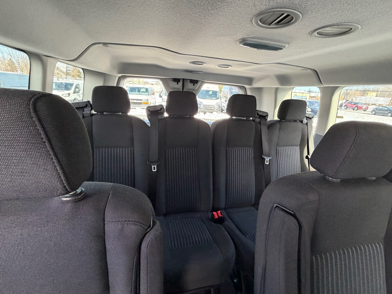 Ford Transit Wagon T-350 148" Low Roof XLT Swing-Out RH Dr 2016