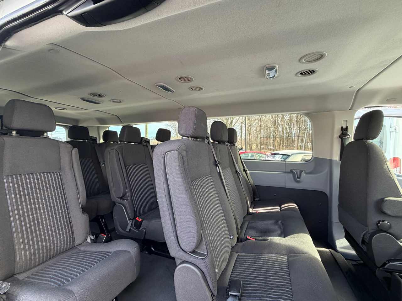 Ford Transit Wagon T-350 148" Low Roof XLT Swing-Out RH Dr 2016