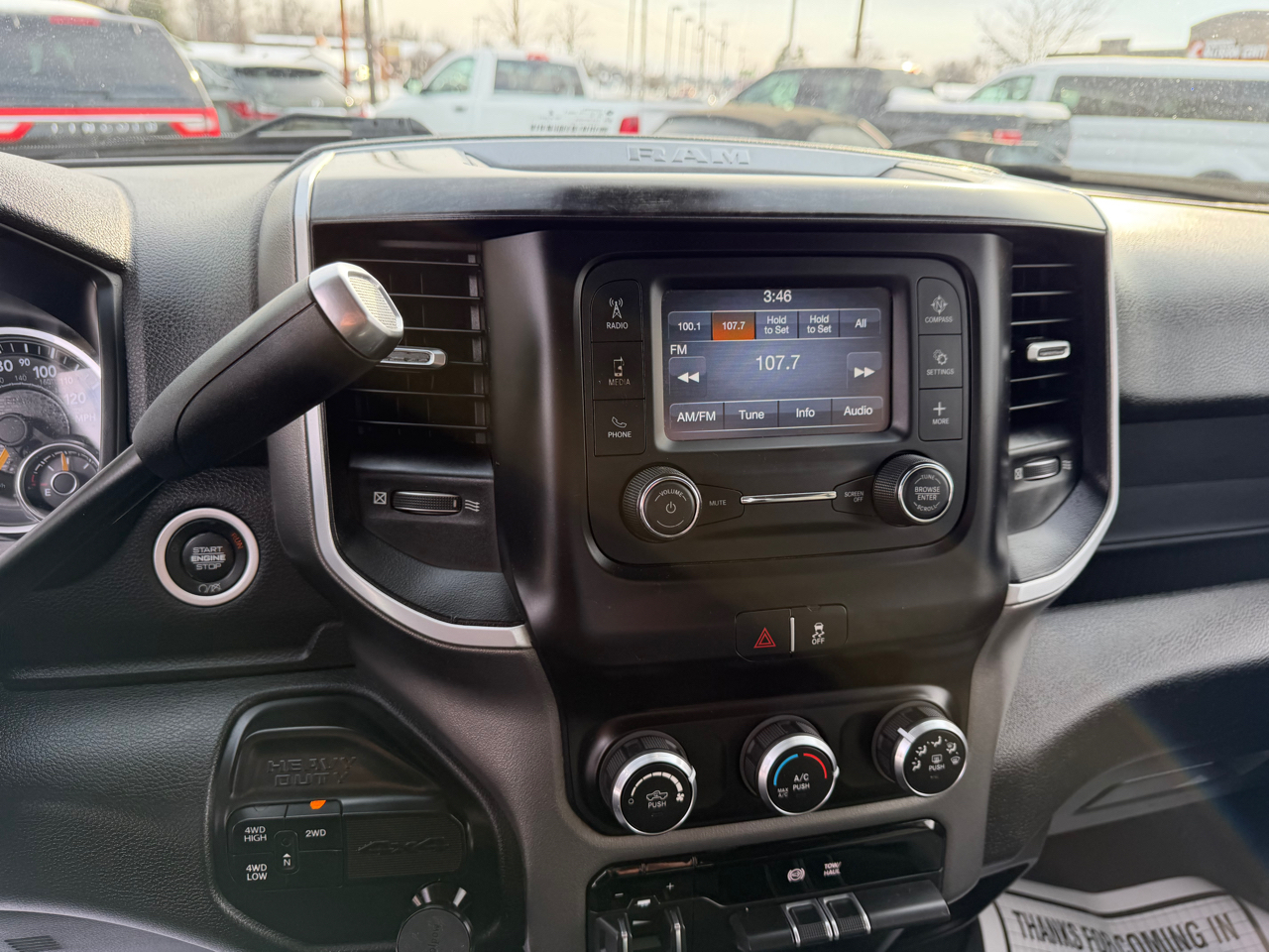 RAM 2500 Big Horn 4x4 Crew Cab 6'4" Box 2019