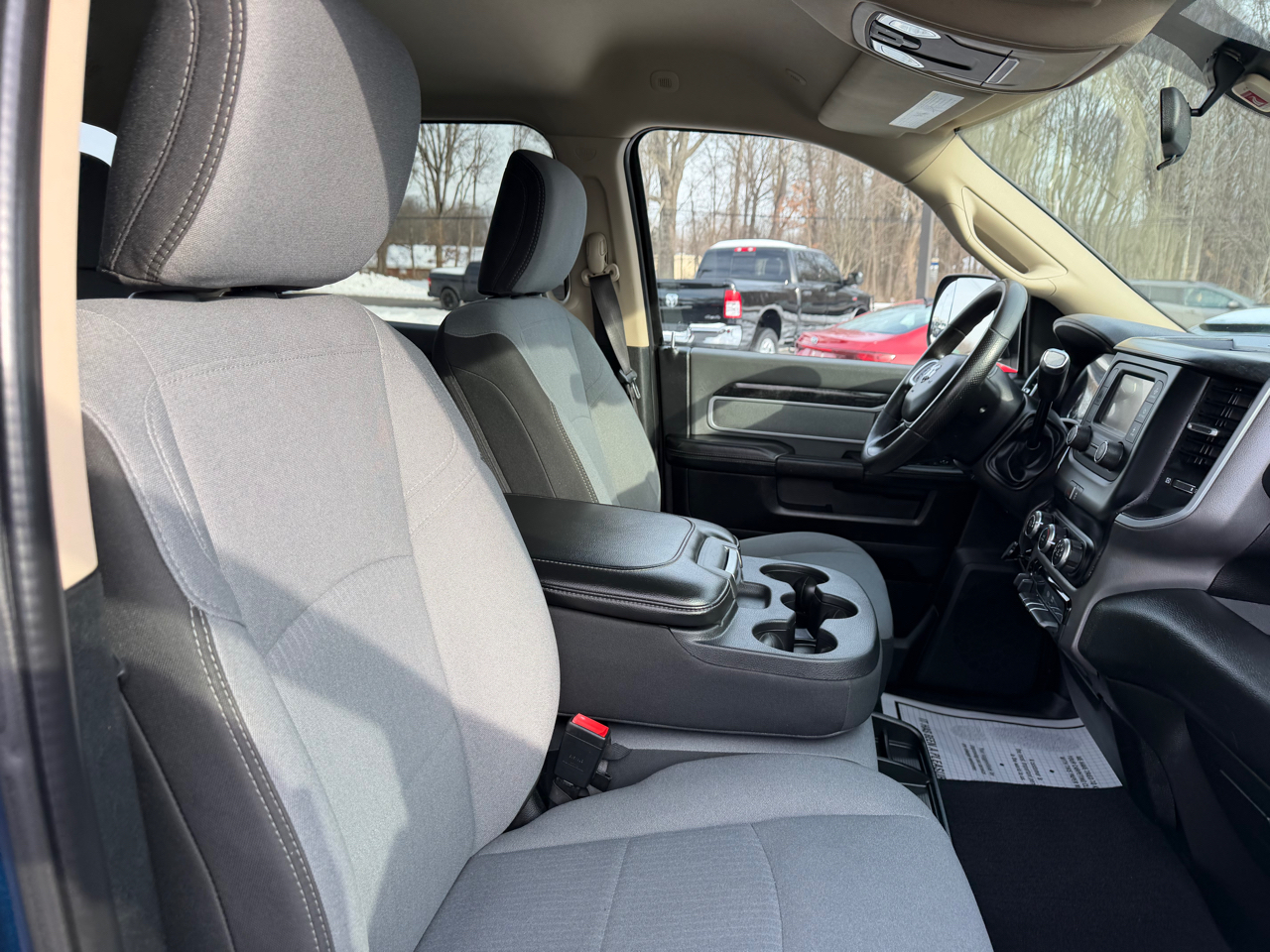 RAM 2500 Big Horn 4x4 Crew Cab 6'4" Box 2019