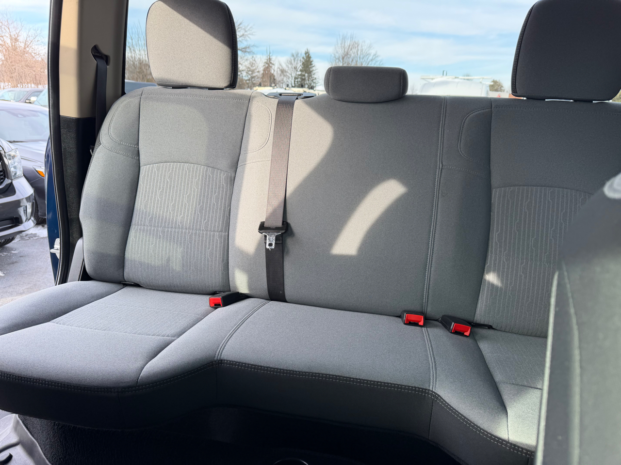 RAM 2500 Big Horn 4x4 Crew Cab 6'4" Box 2019