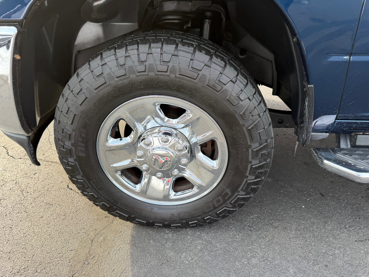 RAM 2500 Big Horn 4x4 Crew Cab 6'4" Box 2019