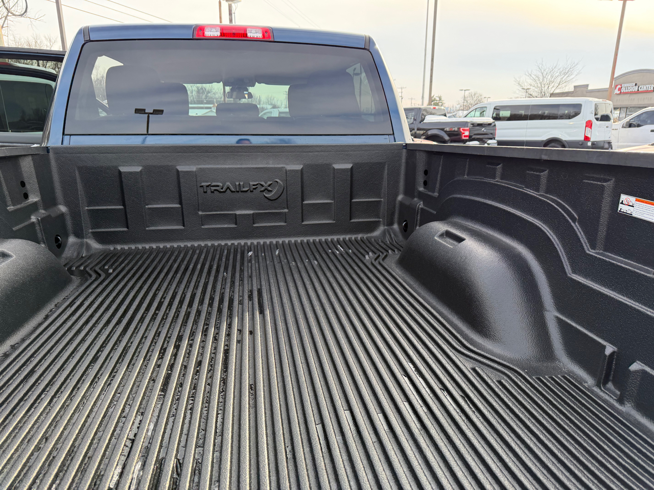 RAM 2500 Big Horn 4x4 Crew Cab 6'4" Box 2019