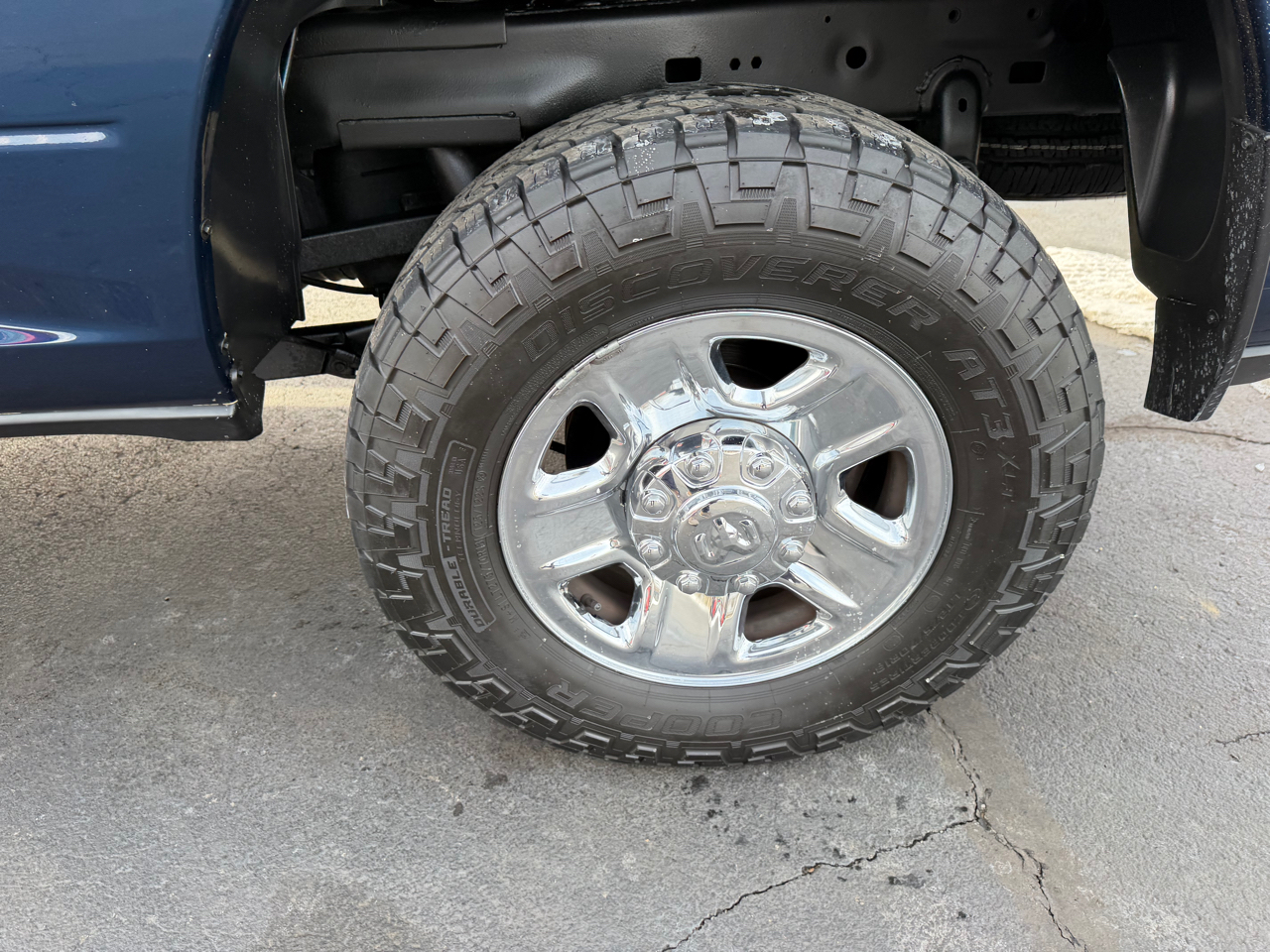 RAM 2500 Big Horn 4x4 Crew Cab 6'4" Box 2019