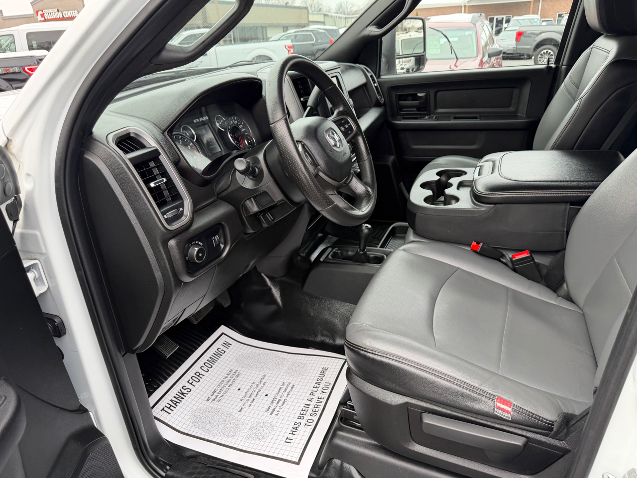 RAM 3500 Tradesman 4x4 Crew Cab 8' Box 2023