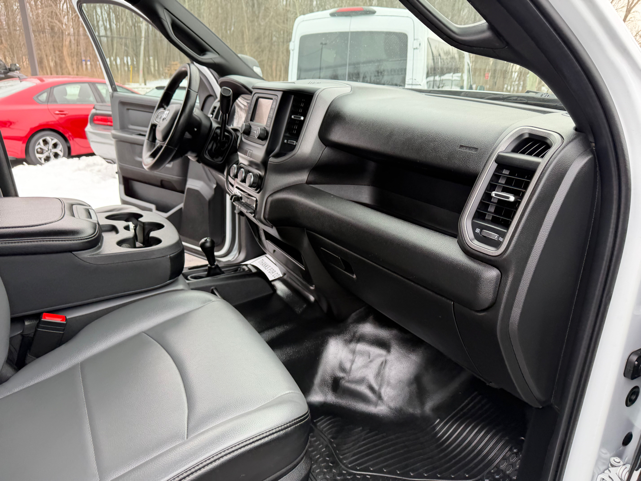 RAM 3500 Tradesman 4x4 Crew Cab 8' Box 2023