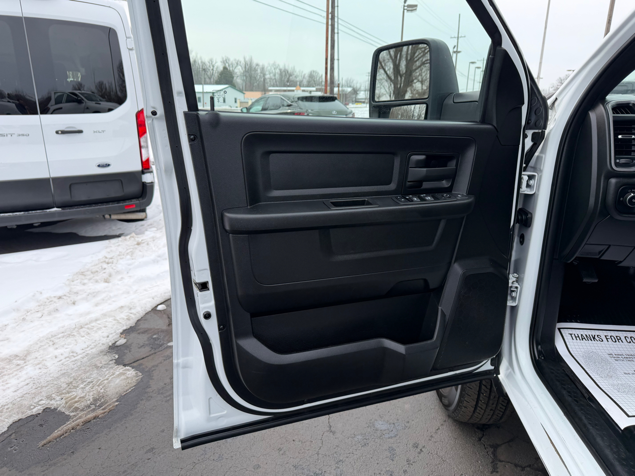 RAM 3500 Tradesman 4x4 Crew Cab 8' Box 2023