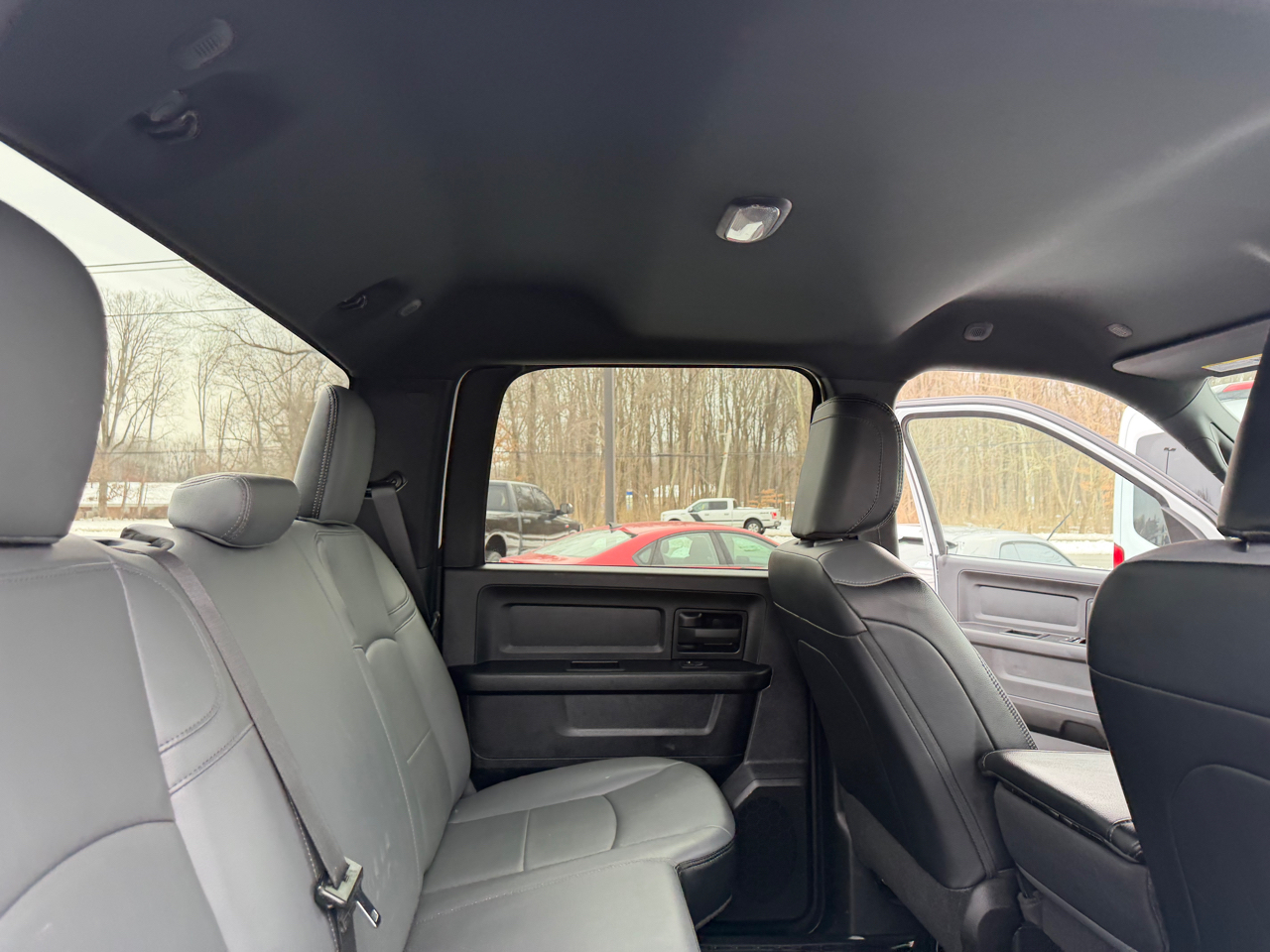 RAM 3500 Tradesman 4x4 Crew Cab 8' Box 2023