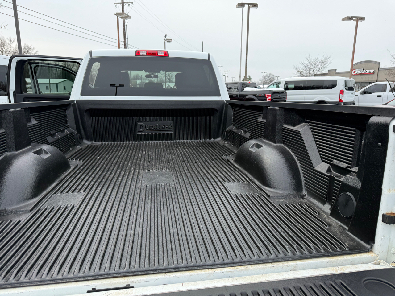 RAM 3500 Tradesman 4x4 Crew Cab 8' Box 2023