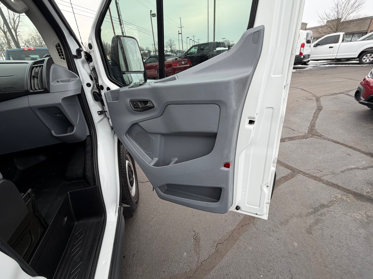 Ford Transit Van T-250 148" Hi Rf 9000 GVWR Sliding RH Dr 2017