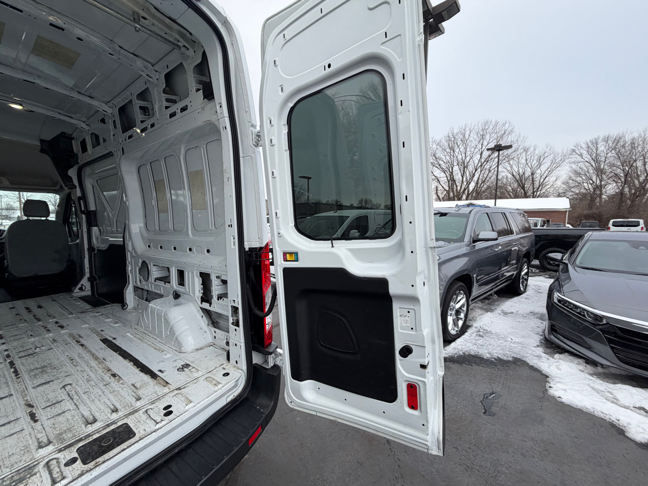 Ford Transit Van T-250 148" Hi Rf 9000 GVWR Sliding RH Dr 2017