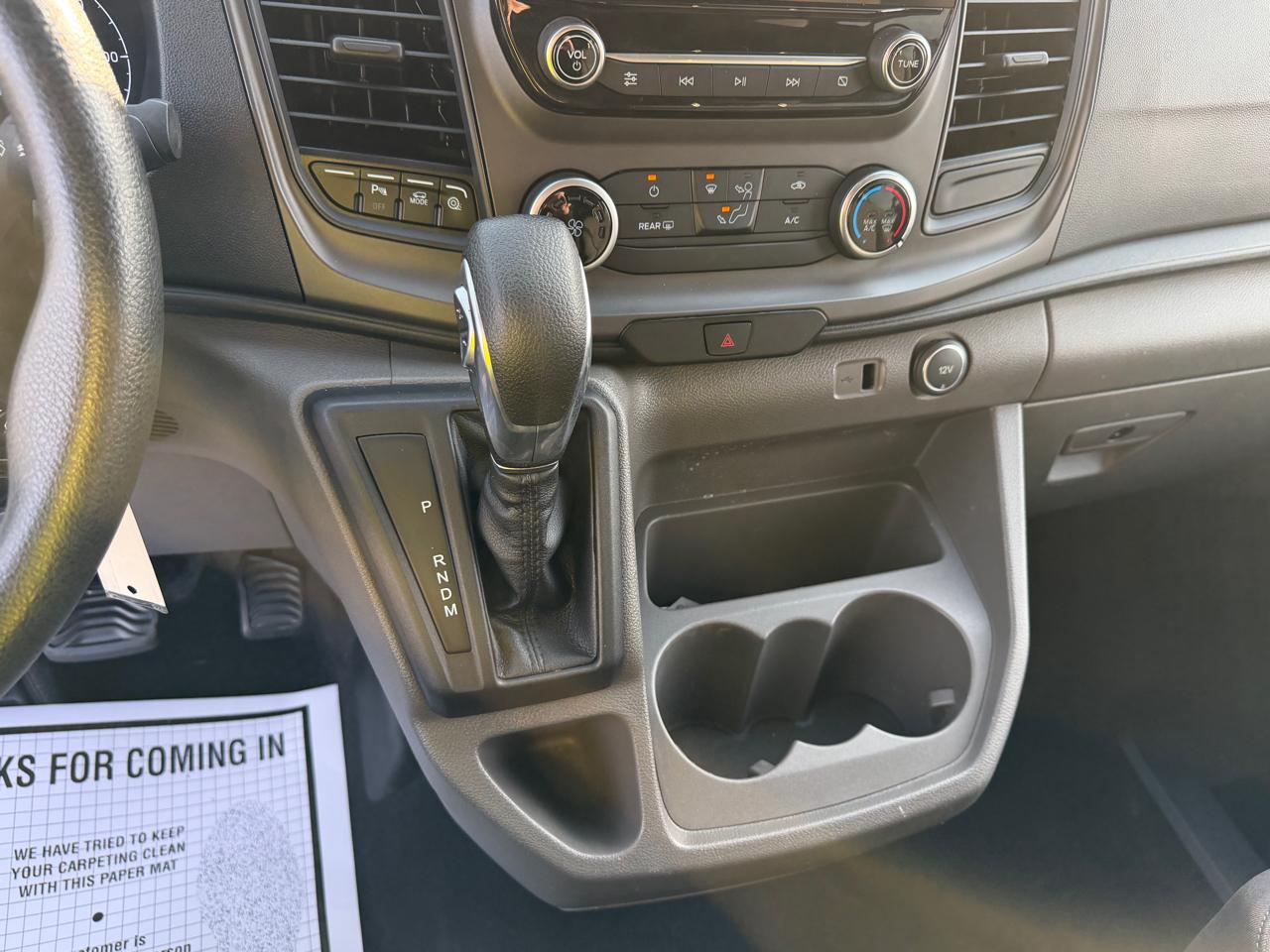 Ford Transit Passenger Wagon T-350 148" Low Roof XLT RWD 2020