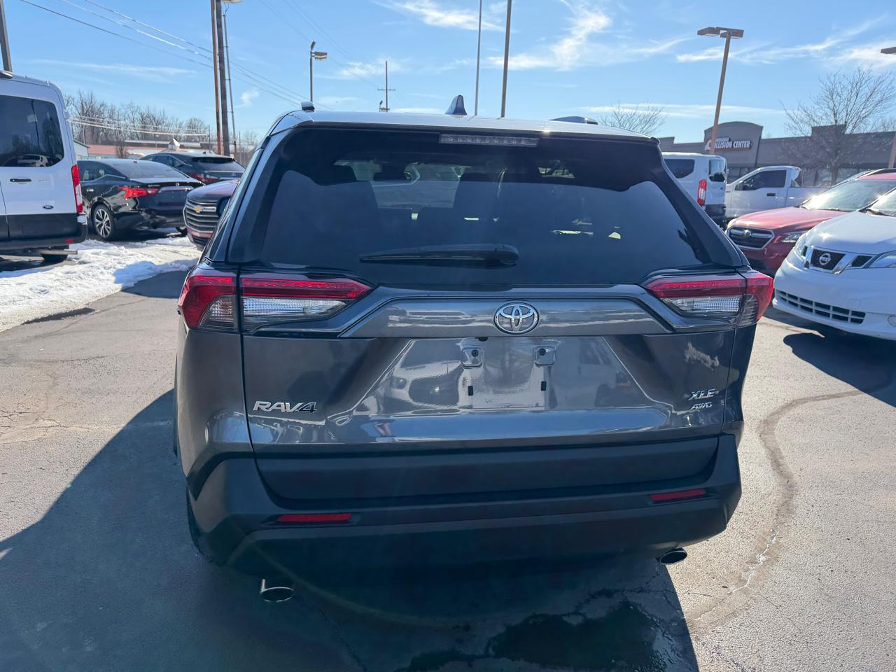 Toyota RAV4 XLE AWD 2019
