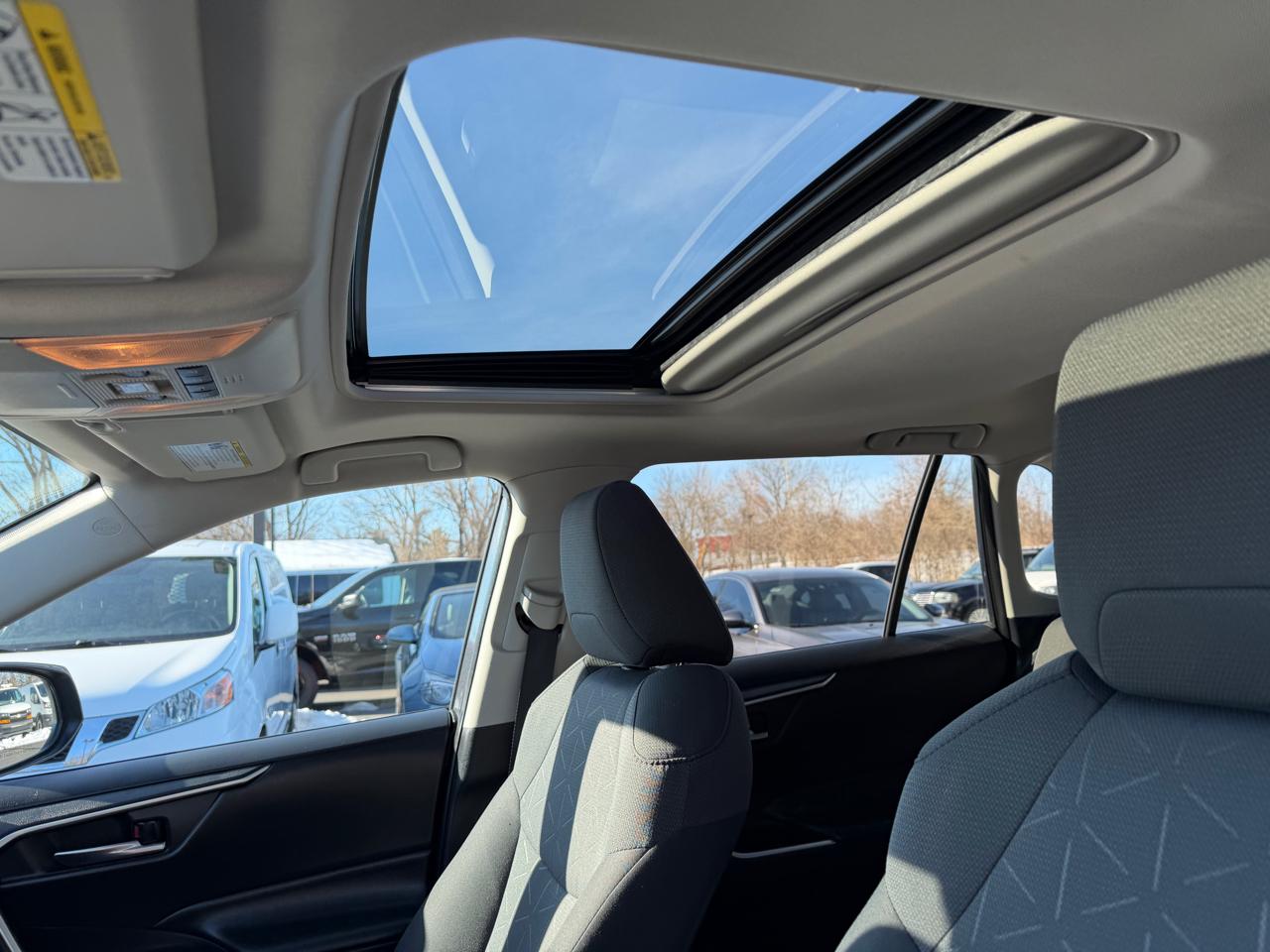 Toyota RAV4 XLE AWD 2019