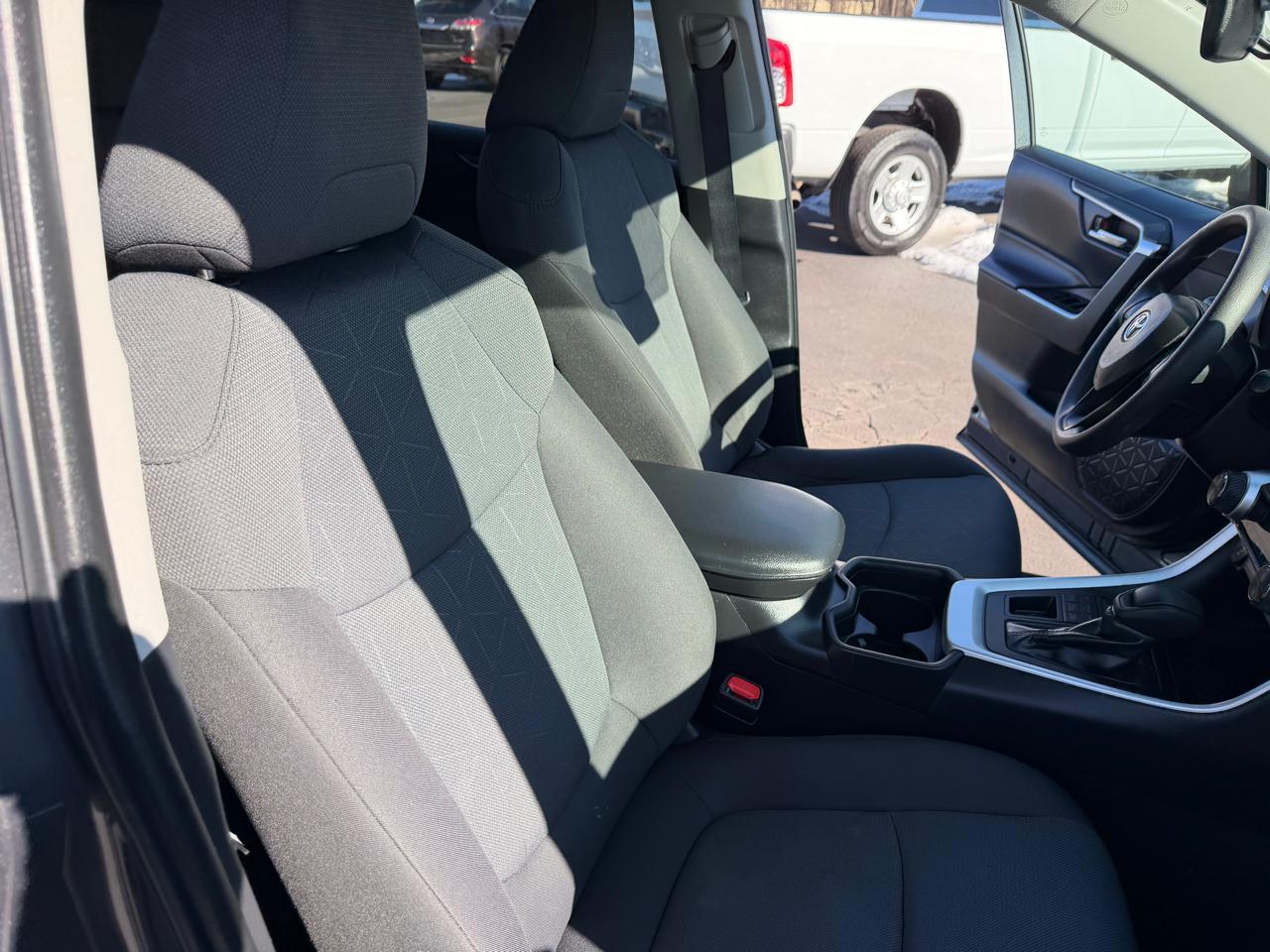 Toyota RAV4 XLE AWD 2019