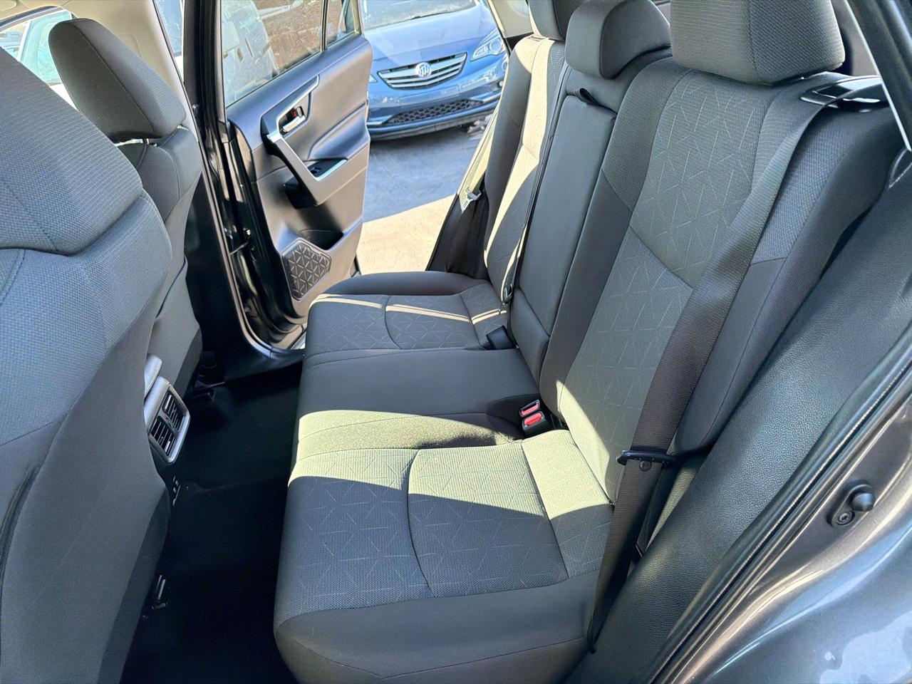 Toyota RAV4 XLE AWD 2019