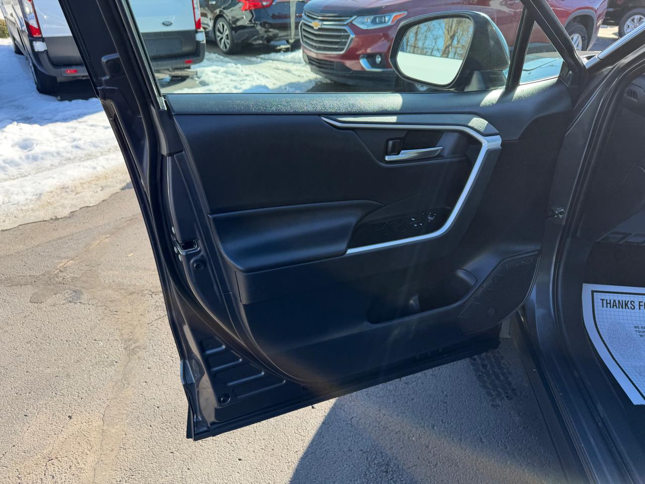 Toyota RAV4 XLE AWD 2019