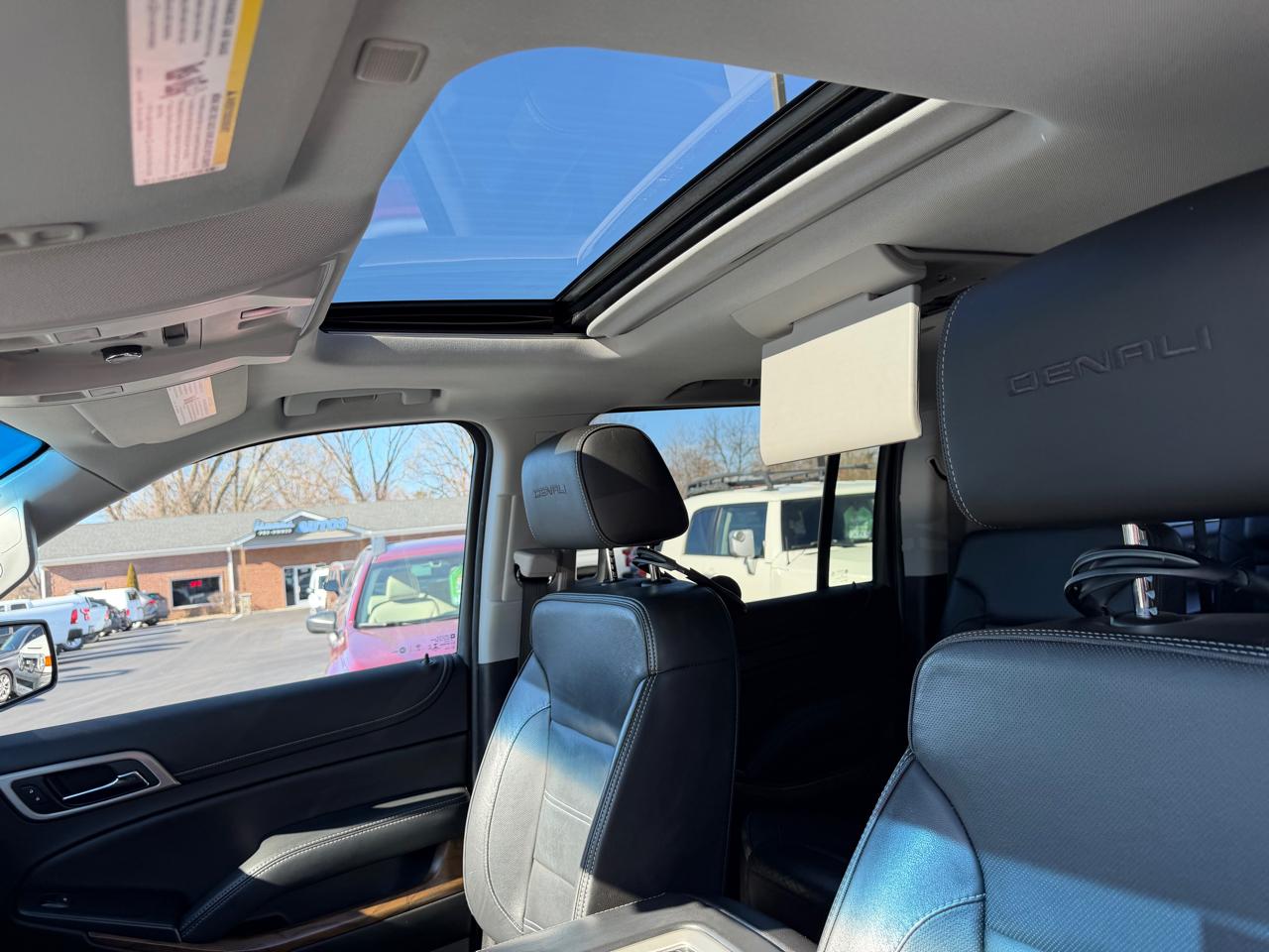 GMC Yukon XL 2WD 4dr Denali 2019