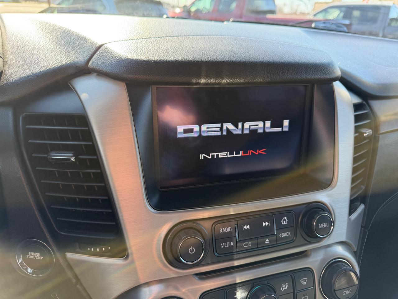 GMC Yukon XL 2WD 4dr Denali 2019