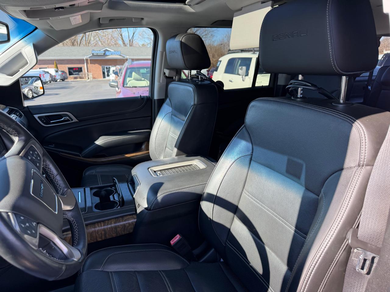 GMC Yukon XL 2WD 4dr Denali 2019