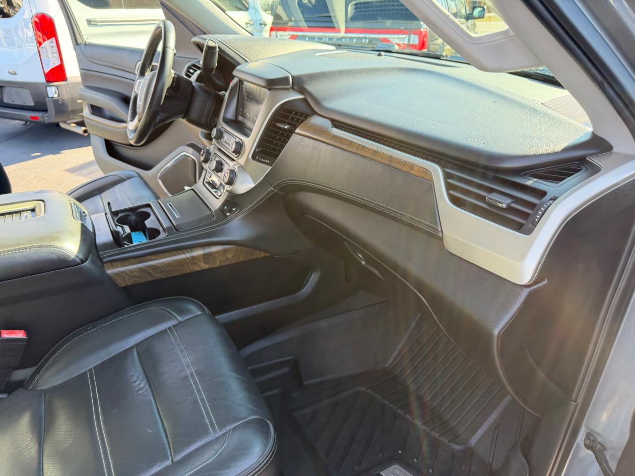 GMC Yukon XL 2WD 4dr Denali 2019