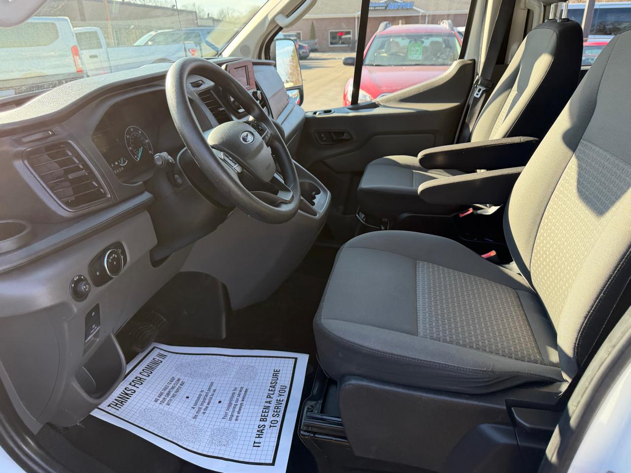 Ford Transit Passenger Wagon T-350 148" Low Roof XLT RWD 2021