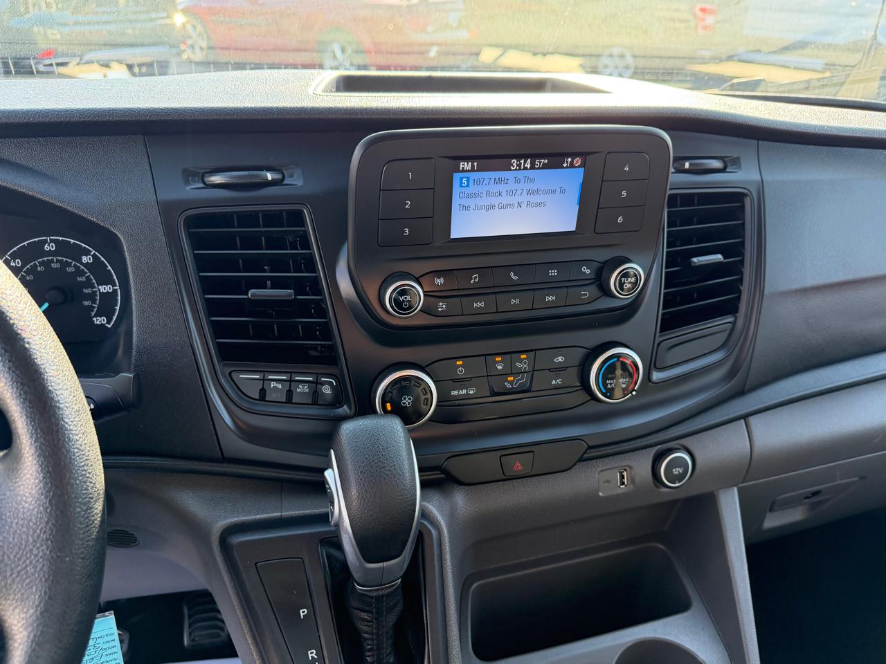 Ford Transit Passenger Wagon T-350 148" Low Roof XLT RWD 2021