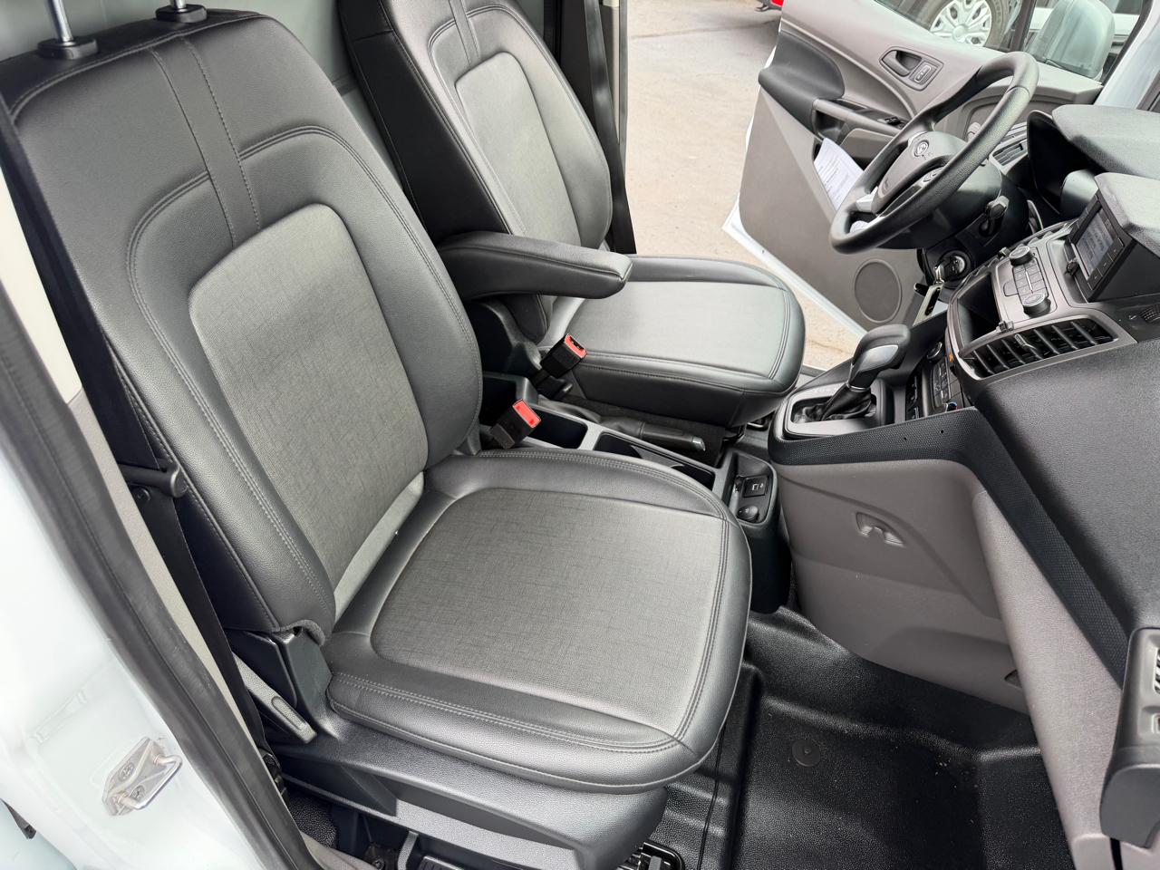 Ford Transit Connect Van XL LWB w/Rear Symmetrical Doors 2022