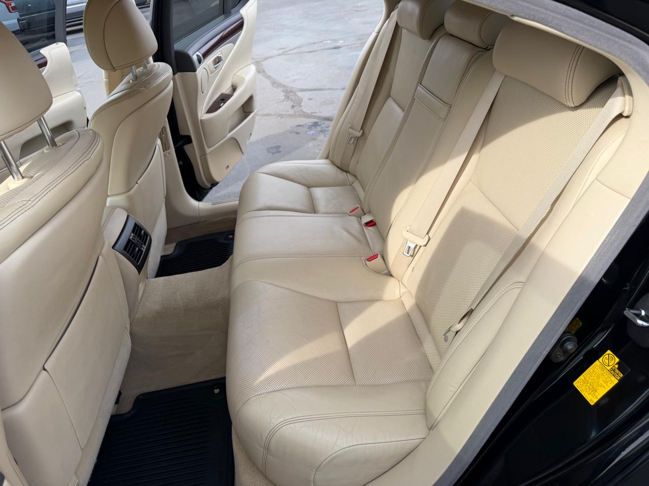 Lexus LS 460 4dr Sdn AWD 2013