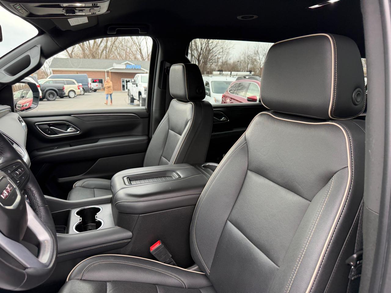 GMC Yukon XL 4WD 4dr SLT 2022