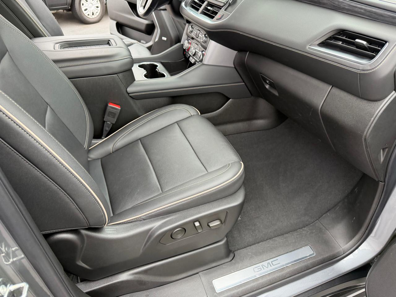 GMC Yukon XL 4WD 4dr SLT 2022