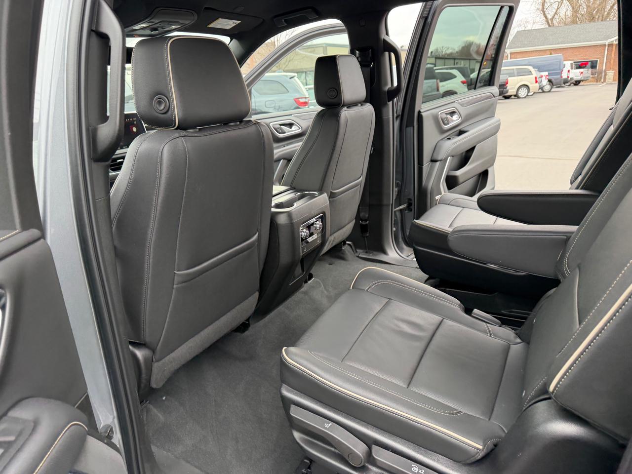 GMC Yukon XL 4WD 4dr SLT 2022