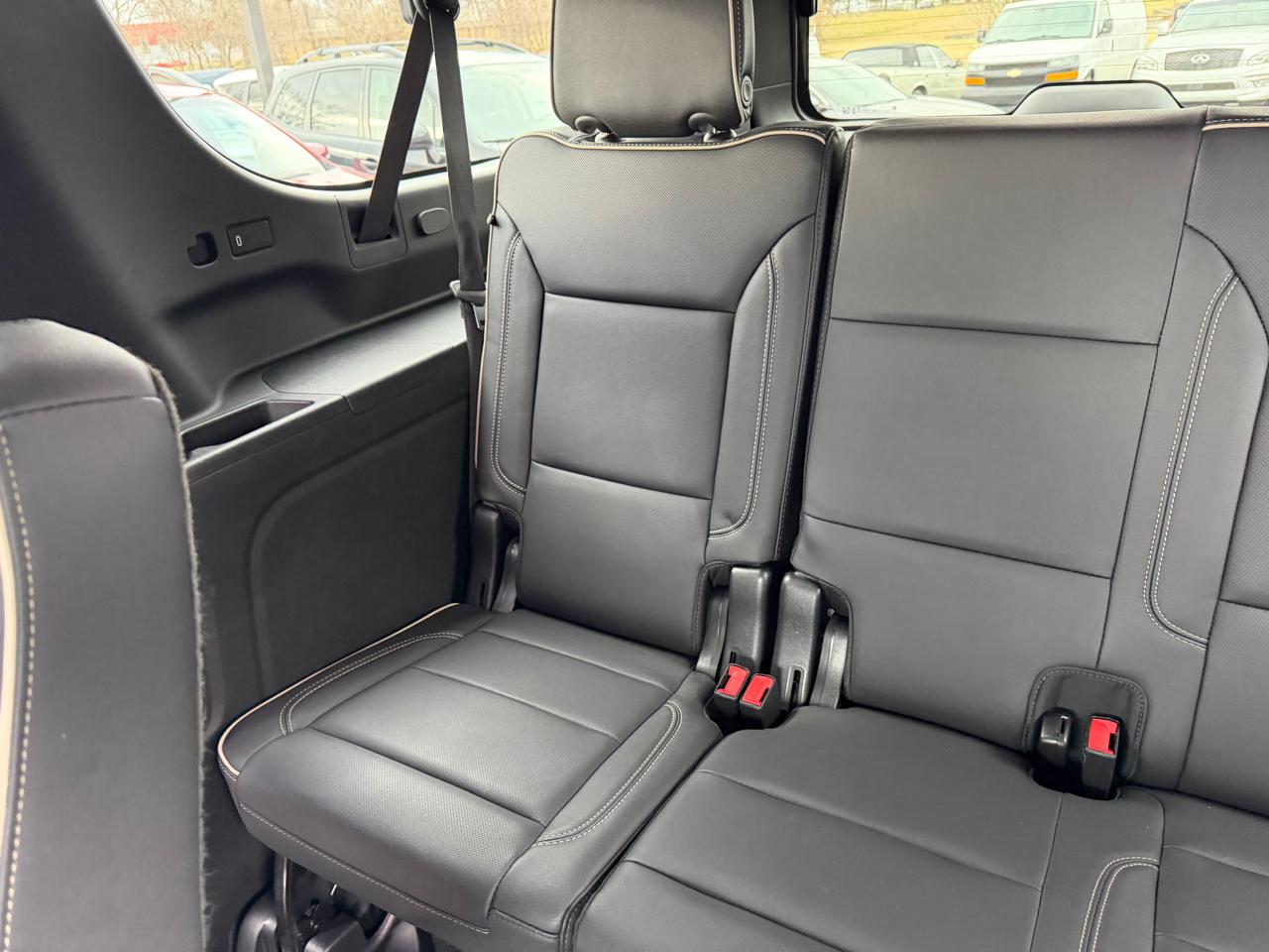 GMC Yukon XL 4WD 4dr SLT 2022