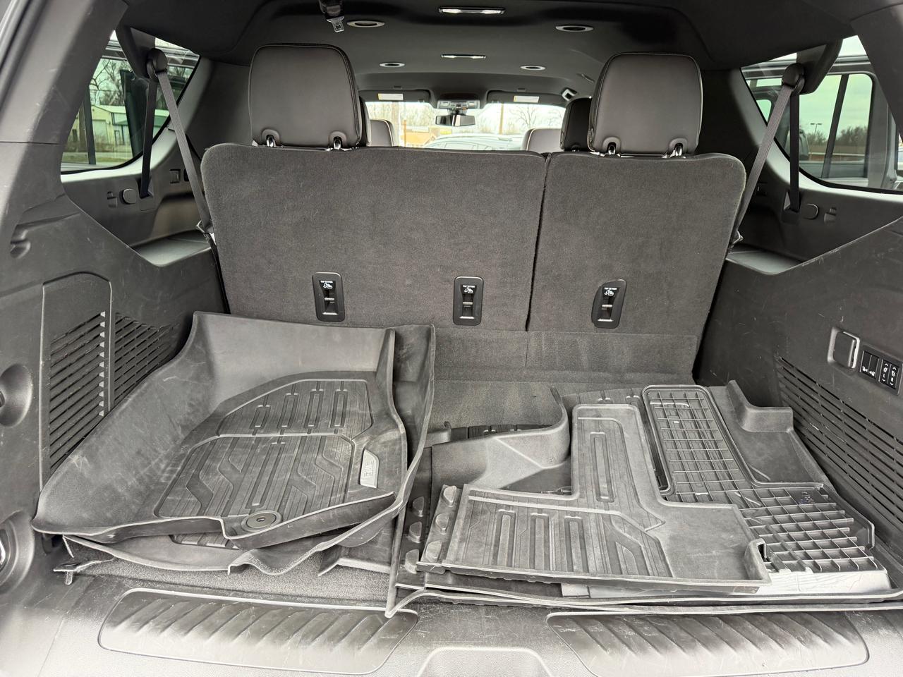 GMC Yukon XL 4WD 4dr SLT 2022