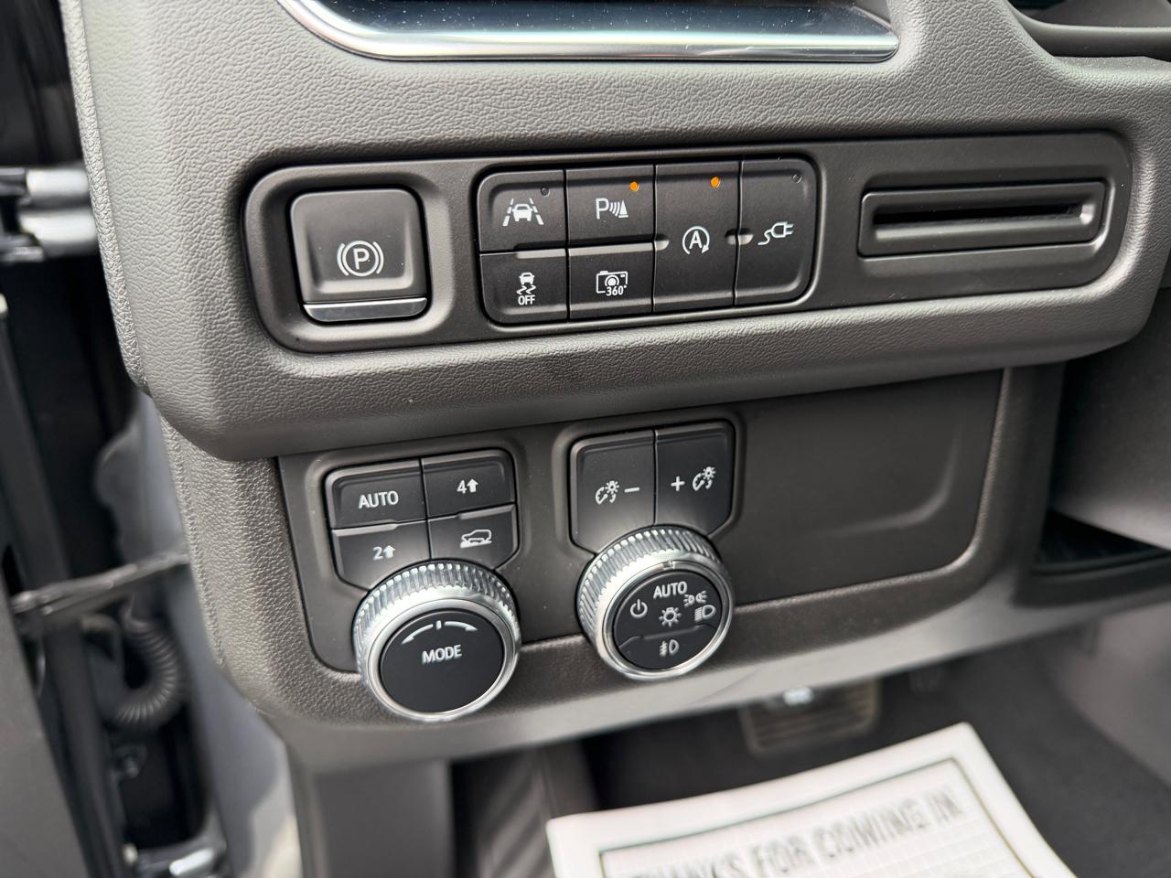 GMC Yukon XL 4WD 4dr SLT 2022