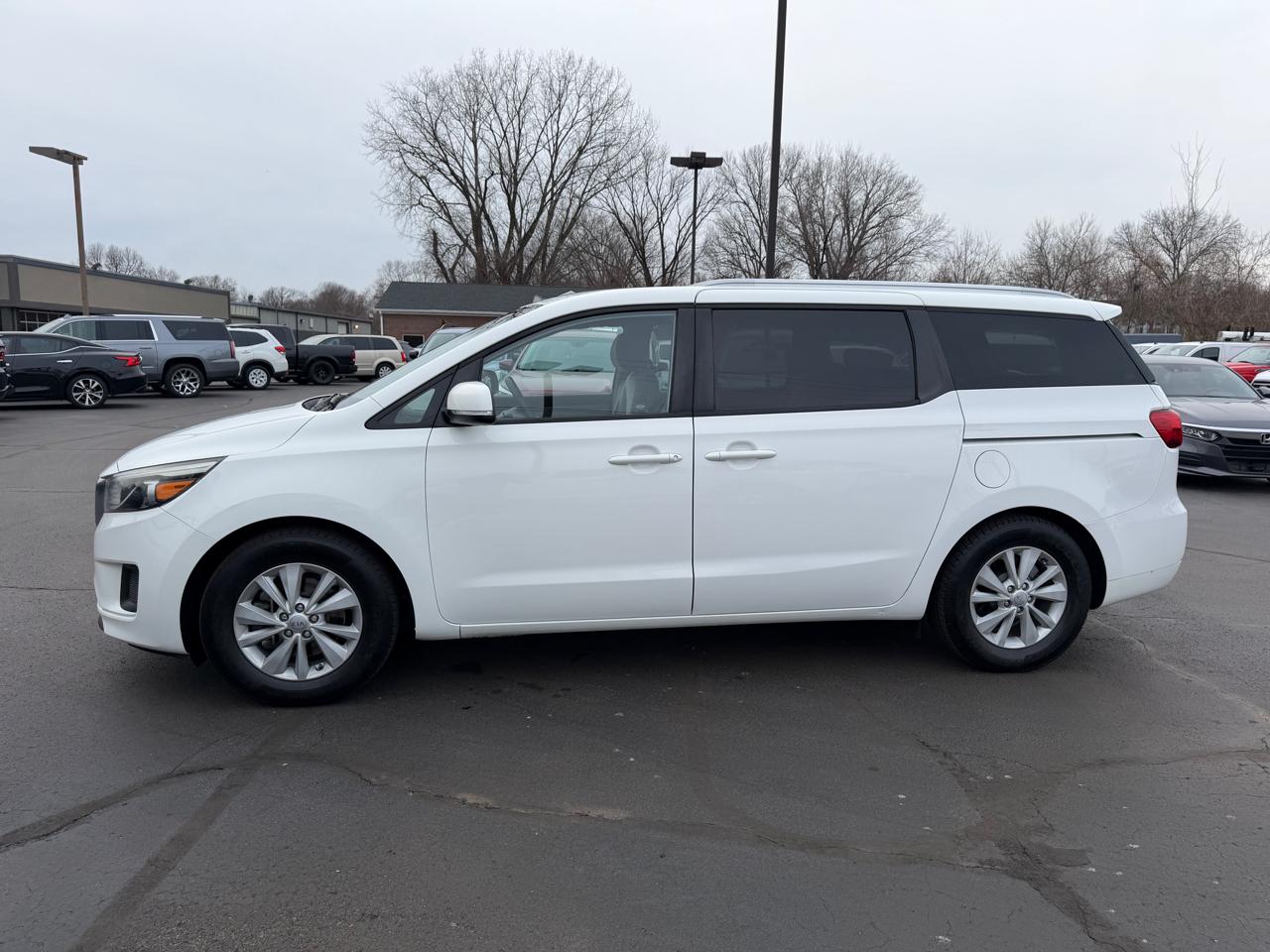 Kia Sedona 4dr Wgn LX 2016